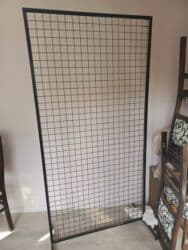 Metal tor şəbəkə paneli – çərçivəli - Ölçüsü: 1metr eni, 2metr lalafo.az -da Metal tor şəbəkə paneli – çərçivəli - Ölçüsü: 1metr eni, 2metr