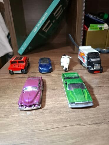 Bu kiçik kolleksiya mənə məxsusdur.Maşınlar çox səliqəlidir.Heç lalafo.az -da Bu kiçik kolleksiya mənə məxsusdur.Maşınlar çox səliqəlidir.Heç