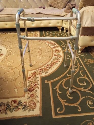 Yüngül aluminiyum gəzinti çərçivəsi (walker) - Material: möhkəm lalafo.az -da Yüngül aluminiyum gəzinti çərçivəsi (walker) - Material: möhkəm