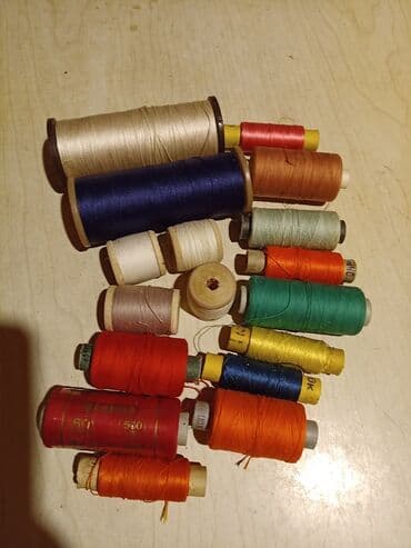 İplər, saplar: Rəngli saplar. 17 ədəd.Hamısı birlikdə satılır. Qiyməti :20 manat lalafo.az -da — 1 İplər, saplar: Rəngli saplar. 17 ədəd.Hamısı birlikdə satılır. Qiyməti :20 manat — 1