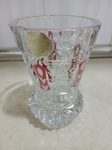 Bir vaza, Xrustal lalafo.az -da Bir vaza, Xrustal