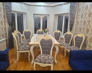 Qonaq otağı üçün, İşlənmiş, Kvadrat masa, 8 stul lalafo.az -da Qonaq otağı üçün, İşlənmiş, Kvadrat masa, 8 stul