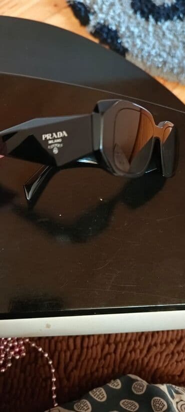 Prada, İşlənmiş lalafo.az -da Prada, İşlənmiş