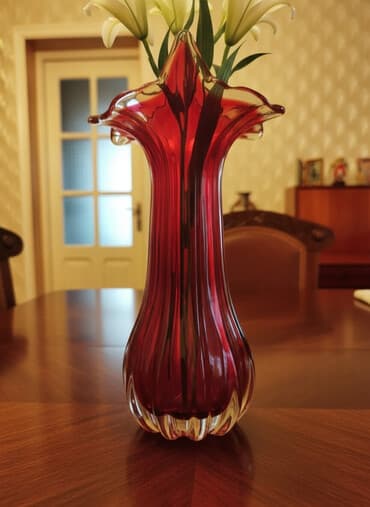 Bir vaza, Bogem şüşəsi lalafo.az -da Bir vaza, Bogem şüşəsi