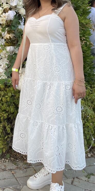 3 ədəd qadın geyimi dəsti 1) Ağ broderiya maxi don - Rəng: ağ - lalafo.az -da 3 ədəd qadın geyimi dəsti 1) Ağ broderiya maxi don - Rəng: ağ -