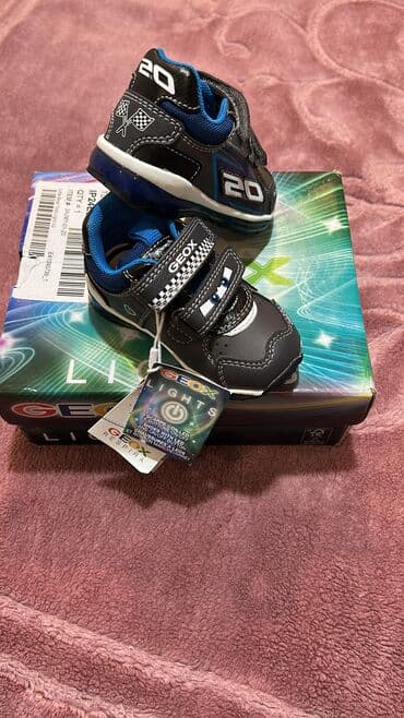 Uşaq ayaqqabısı Geox Yendir Satılır 30m Sifarişlə gəlib. Ölçü uyğun lalafo.az -da Uşaq ayaqqabısı Geox Yendir Satılır 30m Sifarişlə gəlib. Ölçü uyğun