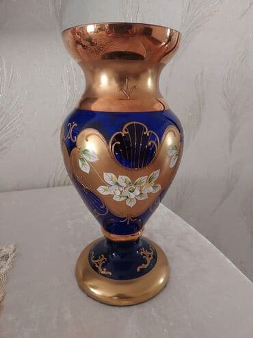 Bir vaza, Bogem şüşəsi lalafo.az -da Bir vaza, Bogem şüşəsi