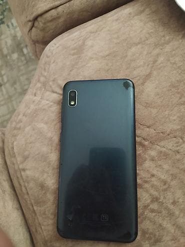 Samsung Galaxy A10, 32 GB, rəng - Qara, İki sim kartlı lalafo.az -da Samsung Galaxy A10, 32 GB, rəng - Qara, İki sim kartlı
