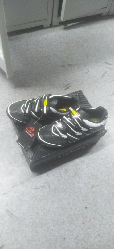 Velosiped ayaqqabısı. ölçü 39 lalafo.az -da Velosiped ayaqqabısı. ölçü 39