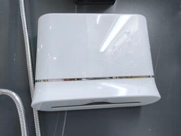 Divar tipli kağız dəsmal dispenseri - Rəng: parlaq ağ, xrom bəzək lalafo.az -da Divar tipli kağız dəsmal dispenseri - Rəng: parlaq ağ, xrom bəzək