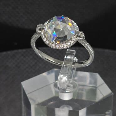 Üzük, Gümüş, 999 Əyar, Brilyant, 4.01-5.00 Karat lalafo.az -da Üzük, Gümüş, 999 Əyar, Brilyant, 4.01-5.00 Karat