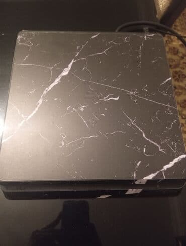 Xbox One: PlayStation 4 Slim oyun konsolu – üstü mərmər effekti verən dekorativ at lalafo.az — 4 Xbox One: PlayStation 4 Slim oyun konsolu – üstü mərmər effekti verən dekorativ — 4