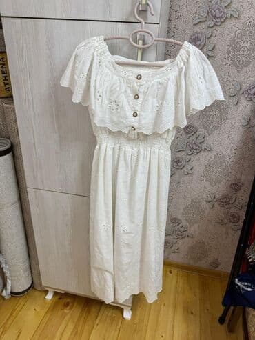 75manta alinib az geyinilib 15manata satilir Ağ rəngli, krujeva və lalafo.az -da 75manta alinib az geyinilib 15manata satilir Ağ rəngli, krujeva və