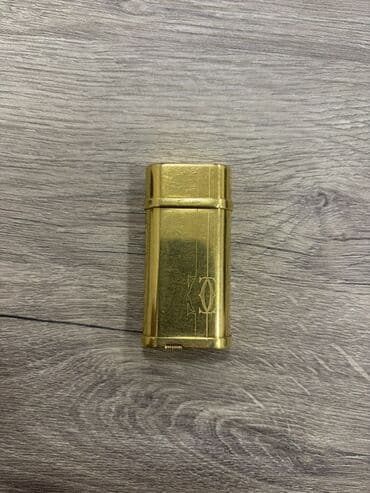 Qızıl alışqan - Korpus: parlaq qızıl .silindrik-dördkünc formalı lalafo.az -da Qızıl alışqan - Korpus: parlaq qızıl .silindrik-dördkünc formalı