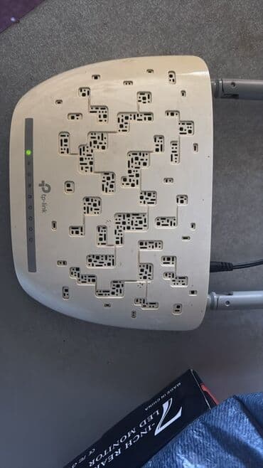 TP-Link simsiz Wi‑Fi router Xüsusiyyətlər: - 2 ədəd çıxarıla bilən lalafo.az -da TP-Link simsiz Wi‑Fi router Xüsusiyyətlər: - 2 ədəd çıxarıla bilən