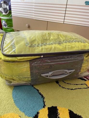 Yataq üçün Yeni rəng - Yaşıl Yataq örtüyü, Ünvandan götürmə, Pulsuz çatdırılma, Rayonlara çatdırılma lalafo.az -da Yataq üçün Yeni rəng - Yaşıl Yataq örtüyü, Ünvandan götürmə, Pulsuz çatdırılma, Rayonlara çatdırılma