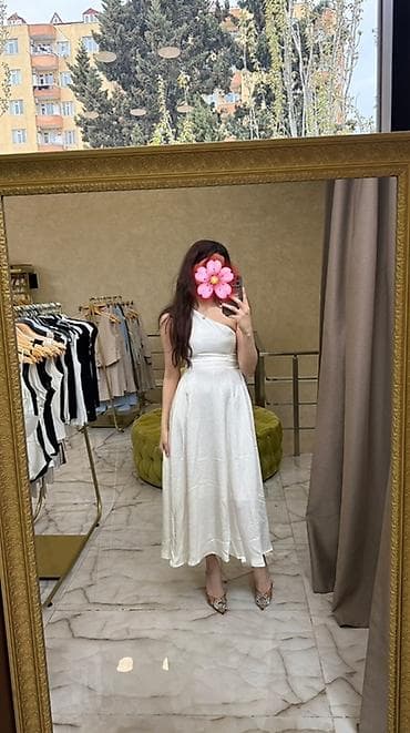 Heç geyinilməyib lalafo.az -da Heç geyinilməyib
