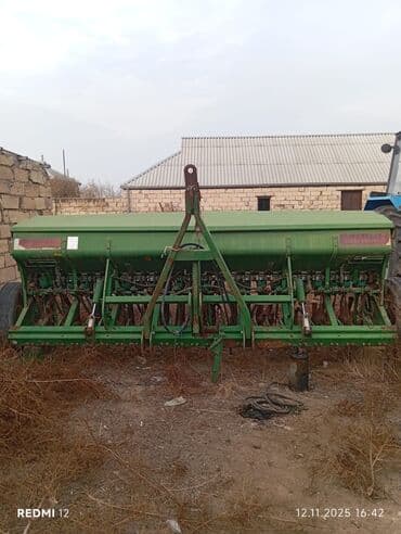 Taxıl səpən İl 2018 Qimət 2500 azn Purjunları bir də plastmas lalafo.az -da Taxıl səpən İl 2018 Qimət 2500 azn Purjunları bir də plastmas