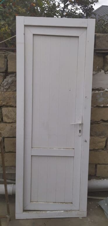 İşlənmiş Otaq qapısı Ünvandan götürmə lalafo.az -da İşlənmiş Otaq qapısı Ünvandan götürmə