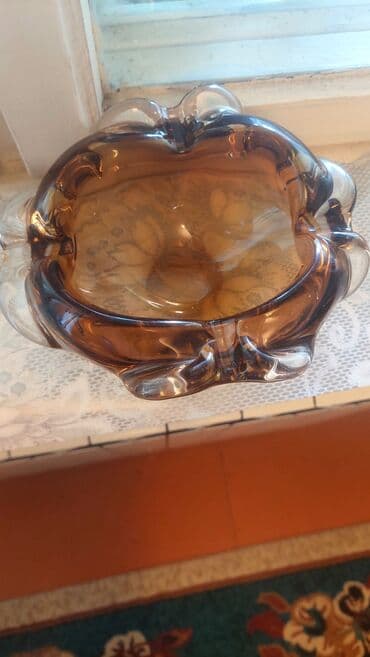 Qəhvəyi tonlarda bərk şüşədən hazırlanmış külqabı/ dekorativ qab. - lalafo.az -da Qəhvəyi tonlarda bərk şüşədən hazırlanmış külqabı/ dekorativ qab. -