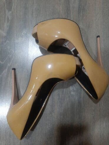 Tuflilər, Ölçü: 35, rəng - Qəhvəyi, İşlənmiş lalafo.az -da Tuflilər, Ölçü: 35, rəng - Qəhvəyi, İşlənmiş