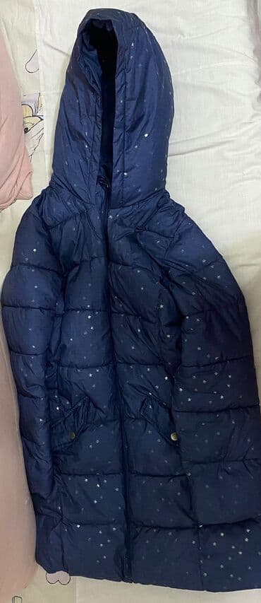 Benetton uzun isti qış kurtkası, ideal vəziyyətdə, 11-12 yaşlı qız lalafo.az -da Benetton uzun isti qış kurtkası, ideal vəziyyətdə, 11-12 yaşlı qız