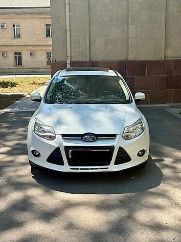Ford Focus: 1.5 л | 2014 г. 148000 км Седан at lalafo.az Ford Focus: 1.5 л | 2014 г. 148000 км Седан