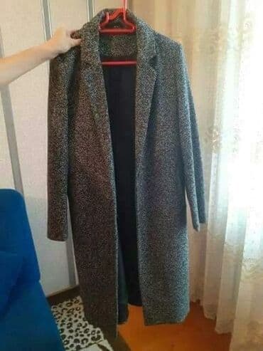 Uzun qadın palto - Rəng və naxış: Qara-boz qarışıq “herringbone” lalafo.az -da Uzun qadın palto - Rəng və naxış: Qara-boz qarışıq “herringbone”