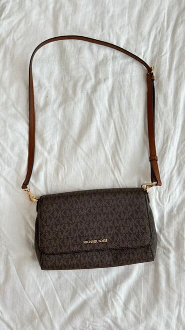 Сумка использовала 2-3 раза . Почти новая. Оригинал Michael Kors lalafo.az -da Сумка использовала 2-3 раза . Почти новая. Оригинал Michael Kors