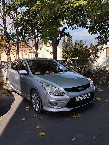 Hyundai i30, gümüşü rəng, hetçbek kuzov. Yüngül kasmetika işi var, 1.4 lalafo.az -da Hyundai i30, gümüşü rəng, hetçbek kuzov. Yüngül kasmetika işi var, 1.4