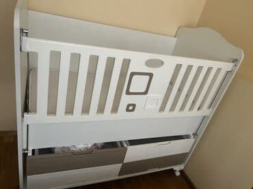 Oğlan və qız üçün, Dördbucaq, Beşik, Dəstsiz, Matras ilə, Yellənmə mexanizmsiz lalafo.az -da Oğlan və qız üçün, Dördbucaq, Beşik, Dəstsiz, Matras ilə, Yellənmə mexanizmsiz