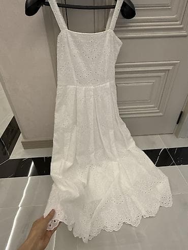 Ağ rəngli ajurlu (broderiya) yay donu - Model: nazik enli qoşqu lalafo.az -da Ağ rəngli ajurlu (broderiya) yay donu - Model: nazik enli qoşqu