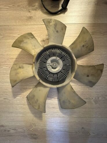 Hummer H3 radiator soyuducusu(ventilator) lalafo.az -da Hummer H3 radiator soyuducusu(ventilator)