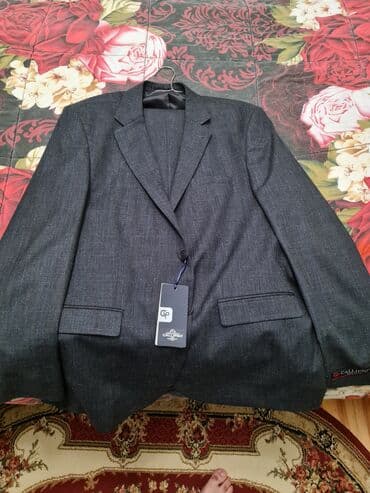 Kostyum geyinilməyib, sadece razmeri boyuk oldugu üçün satılır lalafo.az -da Kostyum geyinilməyib, sadece razmeri boyuk oldugu üçün satılır