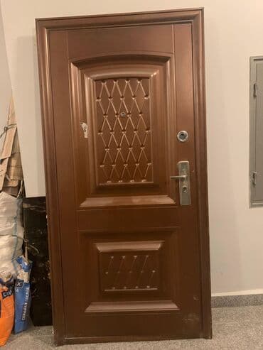 Mənzil üçün İşlənmiş Giriş qapısı Plintus ilə, Zəmanətsiz, Ünvandan götürmə lalafo.az -da Mənzil üçün İşlənmiş Giriş qapısı Plintus ilə, Zəmanətsiz, Ünvandan götürmə