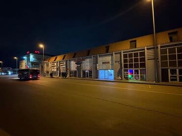 İcarəyə verilən ticarət obyektı Yerləşmə: - Bakı, Z. Bünyadov lalafo.az -da İcarəyə verilən ticarət obyektı Yerləşmə: - Bakı, Z. Bünyadov