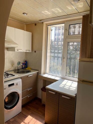 Otel və hostellər: Yasamal r. Insaatcilar metrosuna yaxin 3 otagli ev kiraye verilir lalafo.az -da — 14 Otel və hostellər: Yasamal r. Insaatcilar metrosuna yaxin 3 otagli ev kiraye verilir — 14