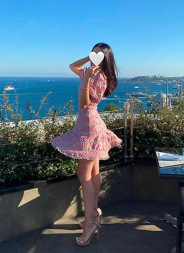 Нежное платье размер Xs-s в отличном состоянии lalafo.az -da Нежное платье размер Xs-s в отличном состоянии