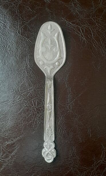 Qədimi tort lapatqası təmiz əl işi lalafo.az -da Qədimi tort lapatqası təmiz əl işi