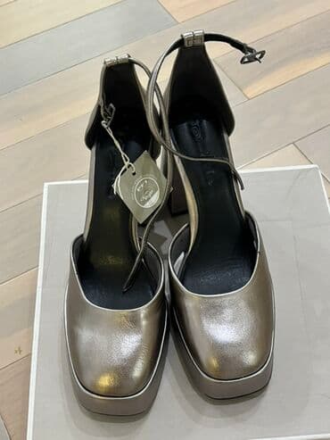 Qadın platformalı ayaqqabı - Rəng: metalik boz - Model: qalın lalafo.az -da Qadın platformalı ayaqqabı - Rəng: metalik boz - Model: qalın