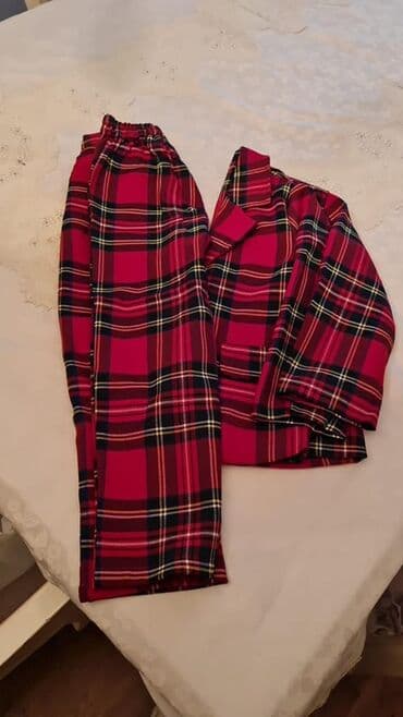 Yeni ilə özəl uşaq kostyumu. razmer: 4-5 yaş. 37 manata alınıb, 30 lalafo.az -da Yeni ilə özəl uşaq kostyumu. razmer: 4-5 yaş. 37 manata alınıb, 30