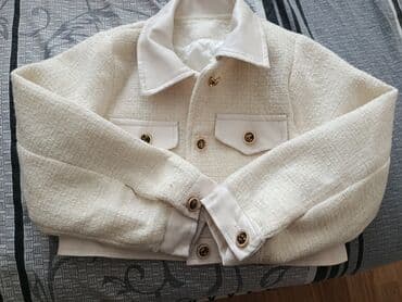 Krem rəngli qadın jaketi - Material: teksturalı bukle parça; yaxa lalafo.az -da Krem rəngli qadın jaketi - Material: teksturalı bukle parça; yaxa