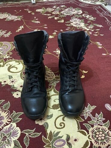 Qara rəngli kişi hərbi/taktiki botları - Material: qalın, teksturalı lalafo.az -da Qara rəngli kişi hərbi/taktiki botları - Material: qalın, teksturalı