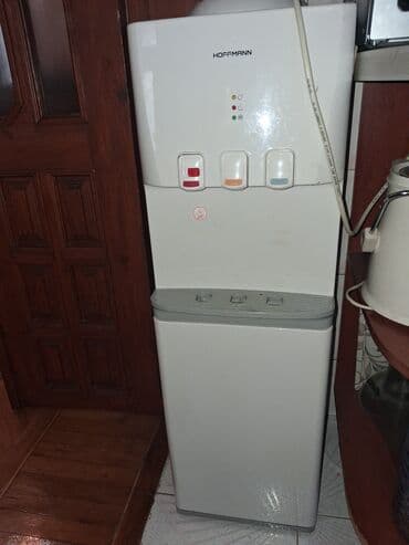 Термопоты: Диспенсер Hoffmann, Напольный, Нагрев воды at lalafo.az — 1 Термопоты: Диспенсер Hoffmann, Напольный, Нагрев воды — 1