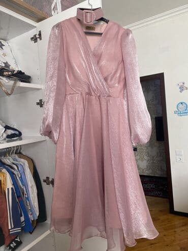 2defe geyinilib. 150azn e alinib. 25azn satilir. Olcusu L/XL ucun lalafo.az -da 2defe geyinilib. 150azn e alinib. 25azn satilir. Olcusu L/XL ucun