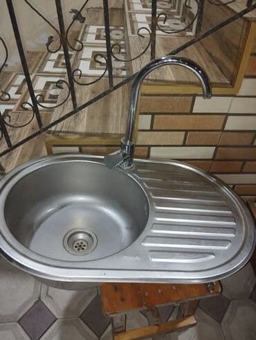 Gigiyenik duşlar: İşlənmiş Mətbəx çanağı, Şkafsız, Paslanmaz polad, Ünvandan götürmə lalafo.az -da — 2 Gigiyenik duşlar: İşlənmiş Mətbəx çanağı, Şkafsız, Paslanmaz polad, Ünvandan götürmə — 2