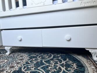 Qapıların rənglənməsi: Uşaq beşiyi seliqeli veziyyetdedir heç bir deffekti yoxdur. Baxan ozu lalafo.az -da — 4 Qapıların rənglənməsi: Uşaq beşiyi seliqeli veziyyetdedir heç bir deffekti yoxdur. Baxan ozu — 4