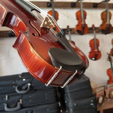 Skripkalar: Skripka 4/4 Material:Şam ağacı Carlovy Ünvan:Nizami 42 (Daxil işlər lalafo.az -da — 1 Skripkalar: Skripka 4/4 Material:Şam ağacı Carlovy Ünvan:Nizami 42 (Daxil işlər — 1