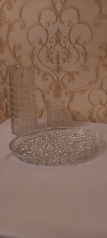 Xusutal billur Qrafin Qab təzədi isitifadə olunmayıb lalafo.az -da Xusutal billur Qrafin Qab təzədi isitifadə olunmayıb