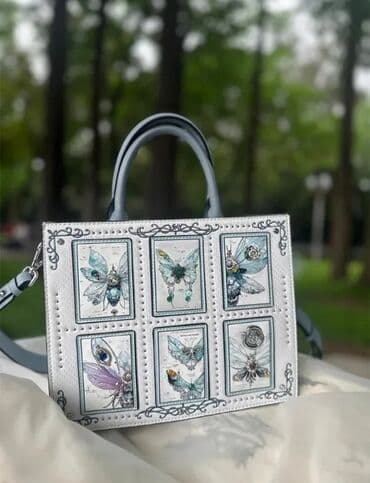 Sasha Fabiani İtaliya brendi sunka çanta, etiket üzərindədir və tam lalafo.az -da Sasha Fabiani İtaliya brendi sunka çanta, etiket üzərindədir və tam